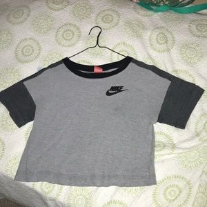 ❗️Nike crop top❗️